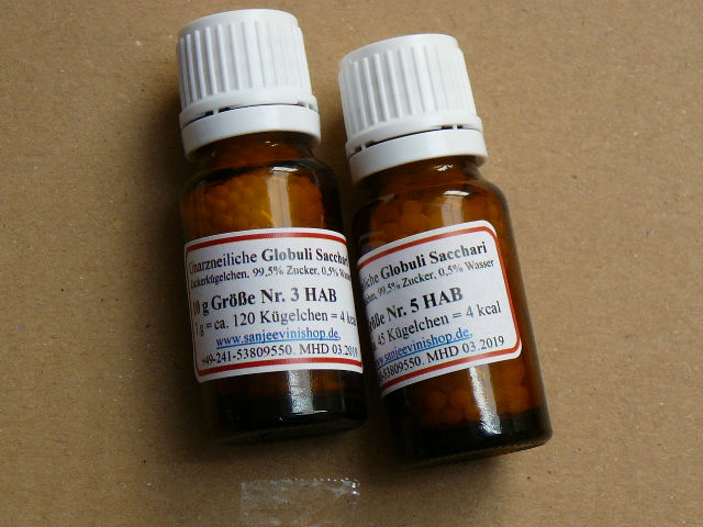 P1040268 BIO Globuli Sacchari, laktosefrei in der 10ml Braunglasflasche, unarzneilich, neutral Nr. 3